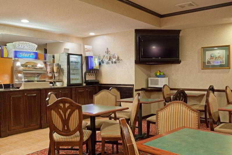 Holiday Inn Express Boston-Milford By Ihg מסעדה תמונה